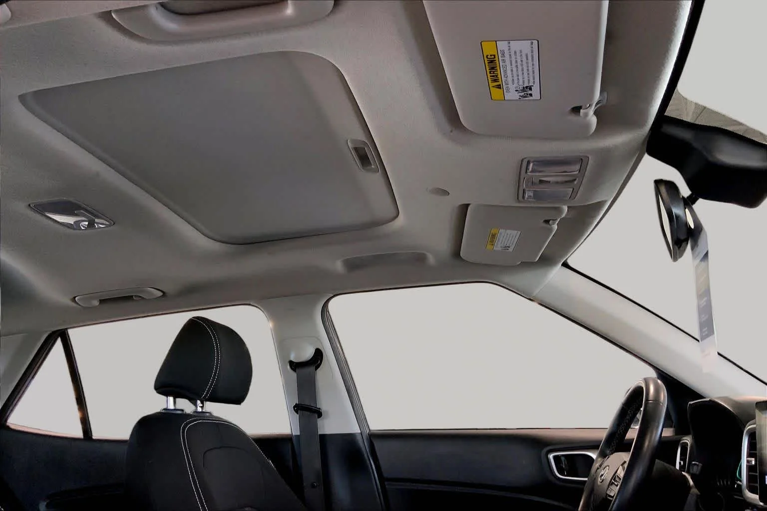 2025 Hyundai Venue SEL - Photo 13