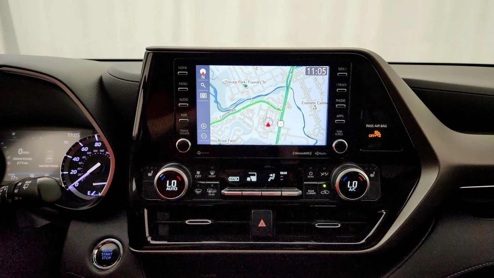 Used 2022  Toyota XLE image 34