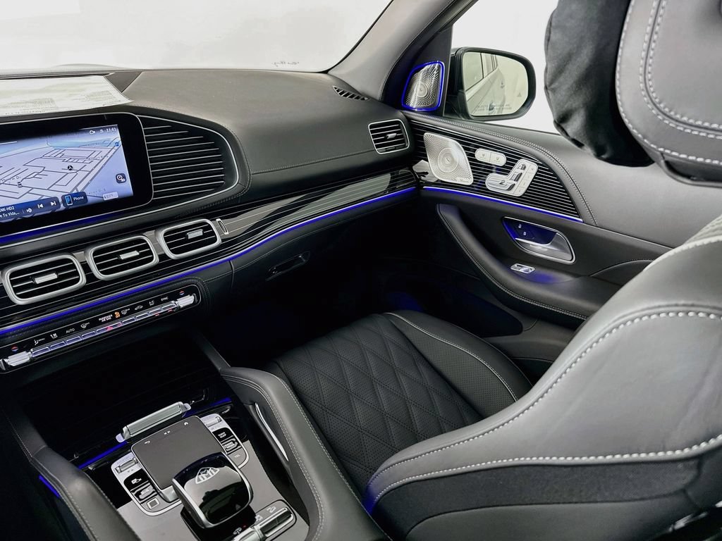 New 2026 Cirrus Silver Metallic Mercedes-Benz Maybach GLS 600 image 60