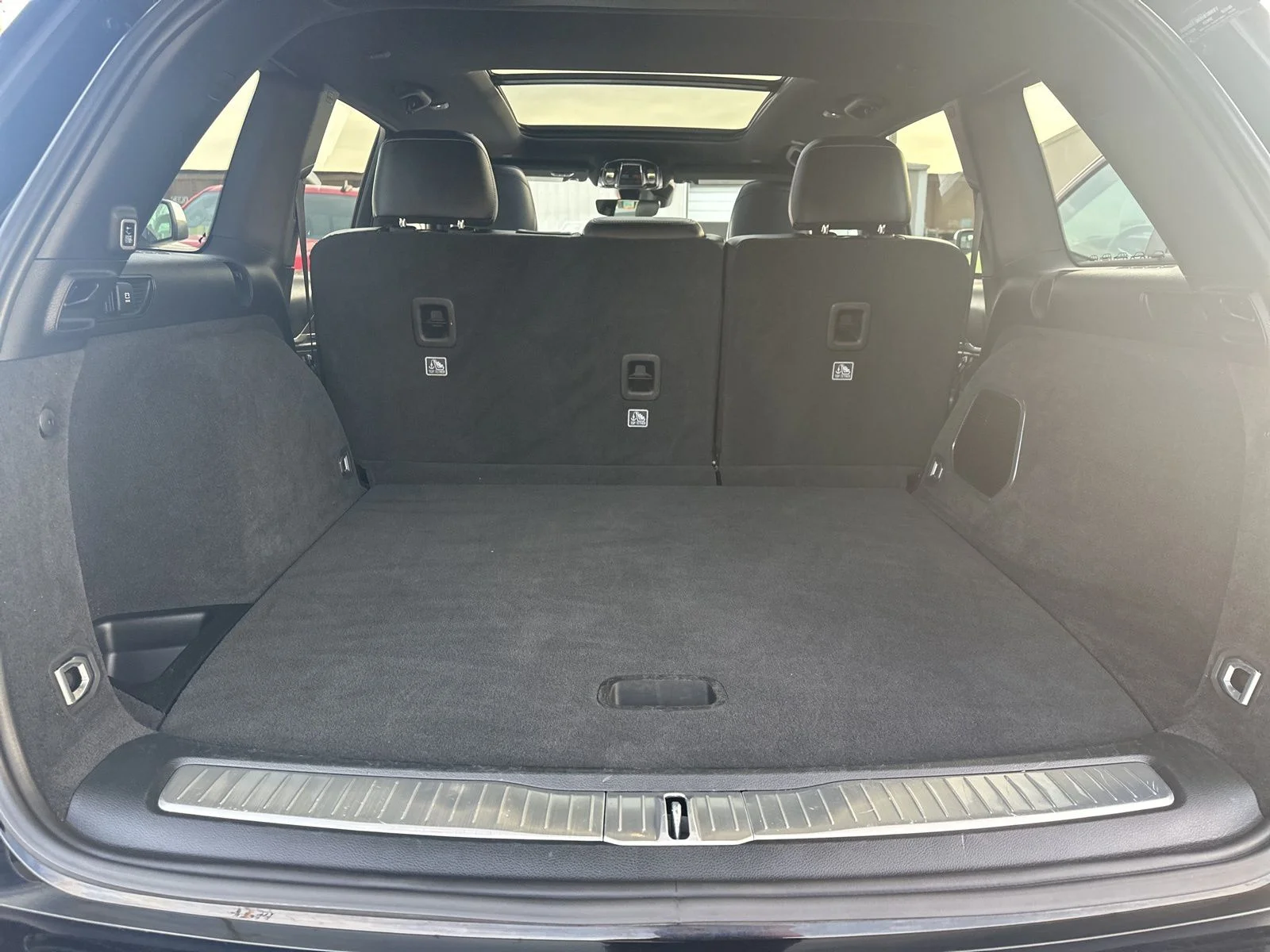 Used 2024 Black Jeep Overland image 39