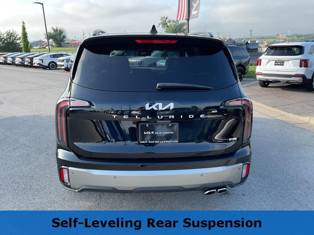 Certified Used 2023 Ebony Black Kia SX X-Pro image 9