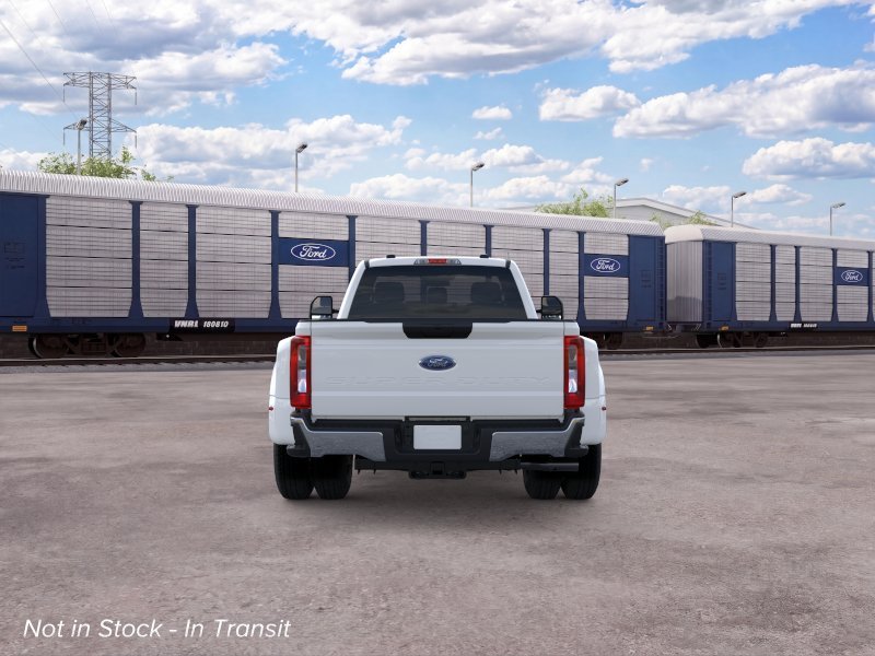 New 2026 Oxford White Ford F-350® XLT image 5