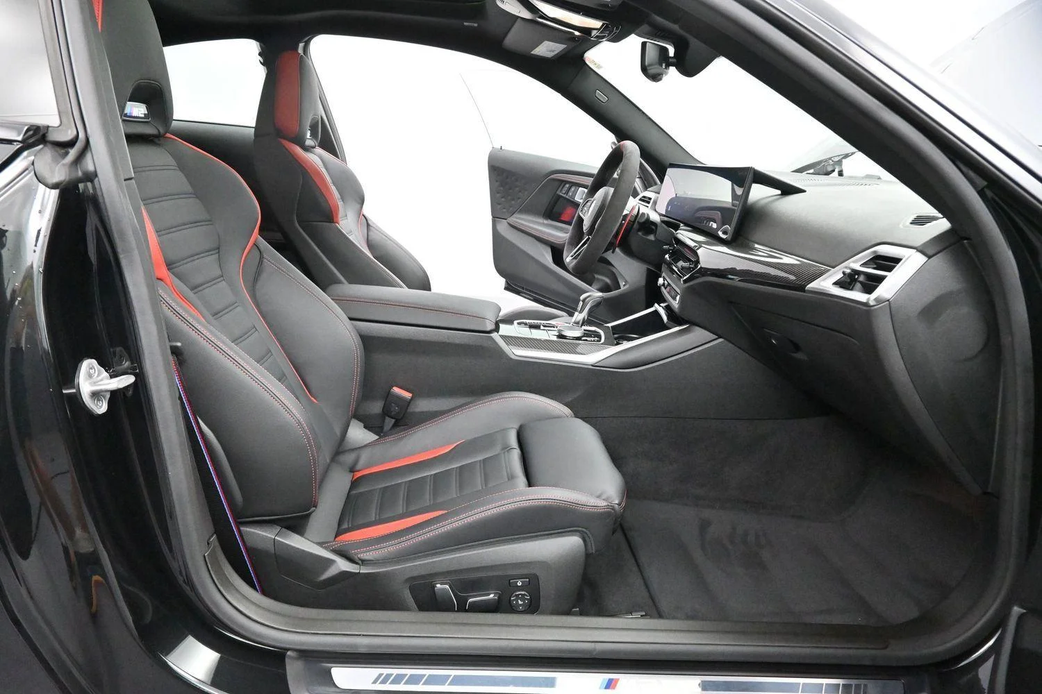 Used 2025 Black Sapphire Metallic BMW Coupe image 28