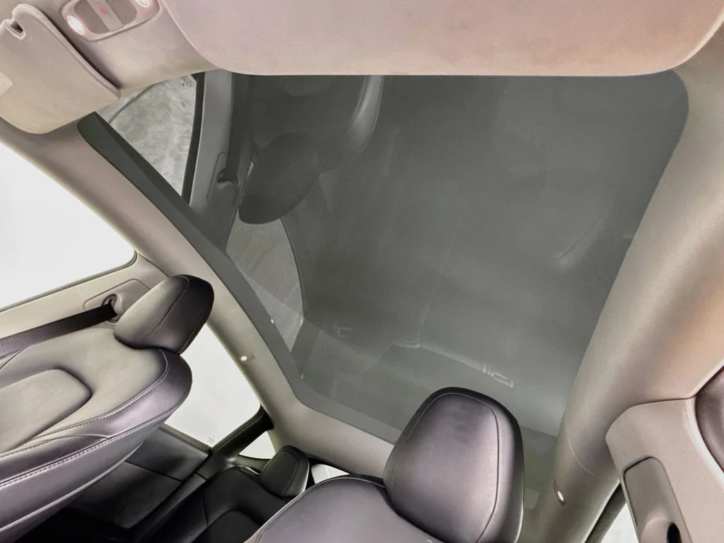 Used 2022 White Tesla Long Range image 22