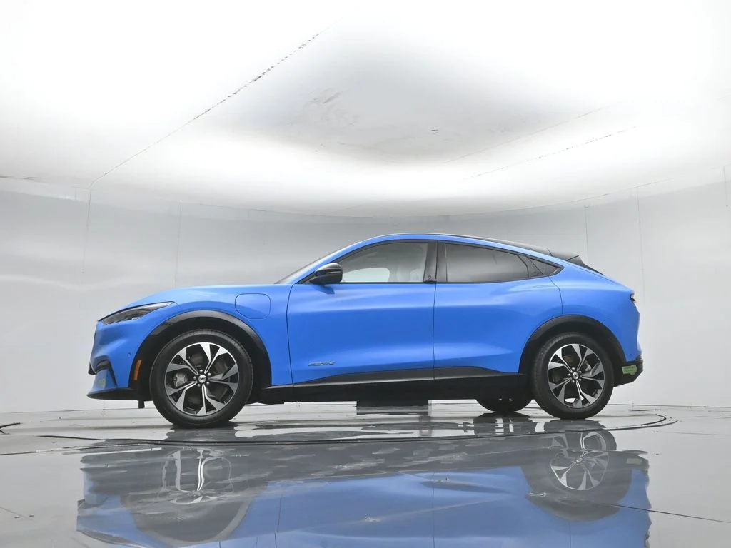 Used 2023 Blue Ford Premium image 50