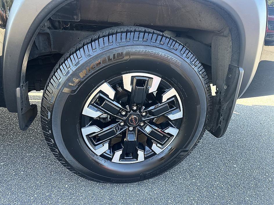 Certified Used 2022 Super Black Nissan PRO-4X image 11