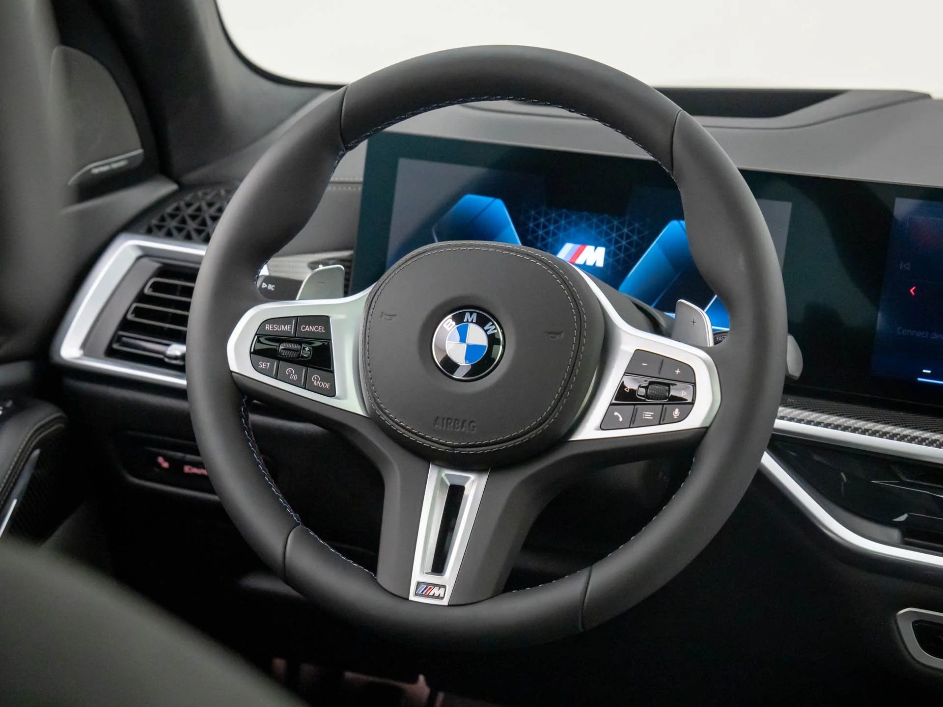 Used 2026 Blue BMW M60i image 11