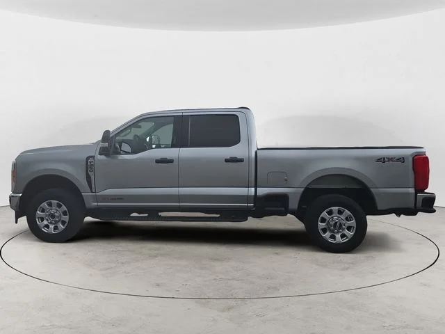 Certified Used 2023 Iconic Silver Metallic Ford XLT image 8
