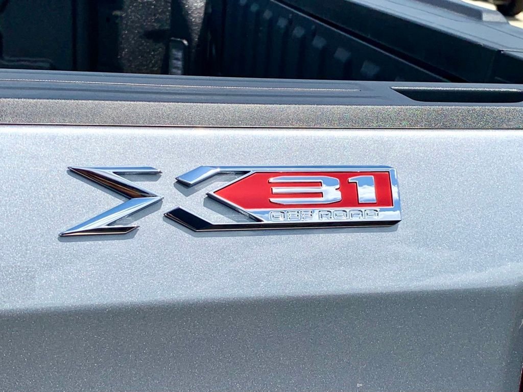 Used 2026 Silver GMC SLT image 46