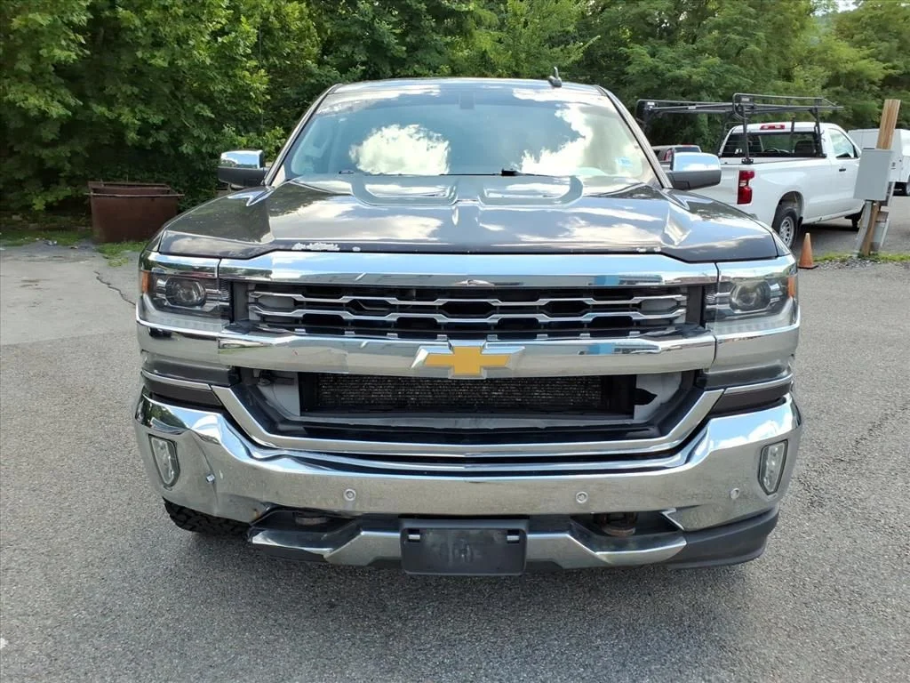 Used 2016 Gray Chevrolet LTZ image 10