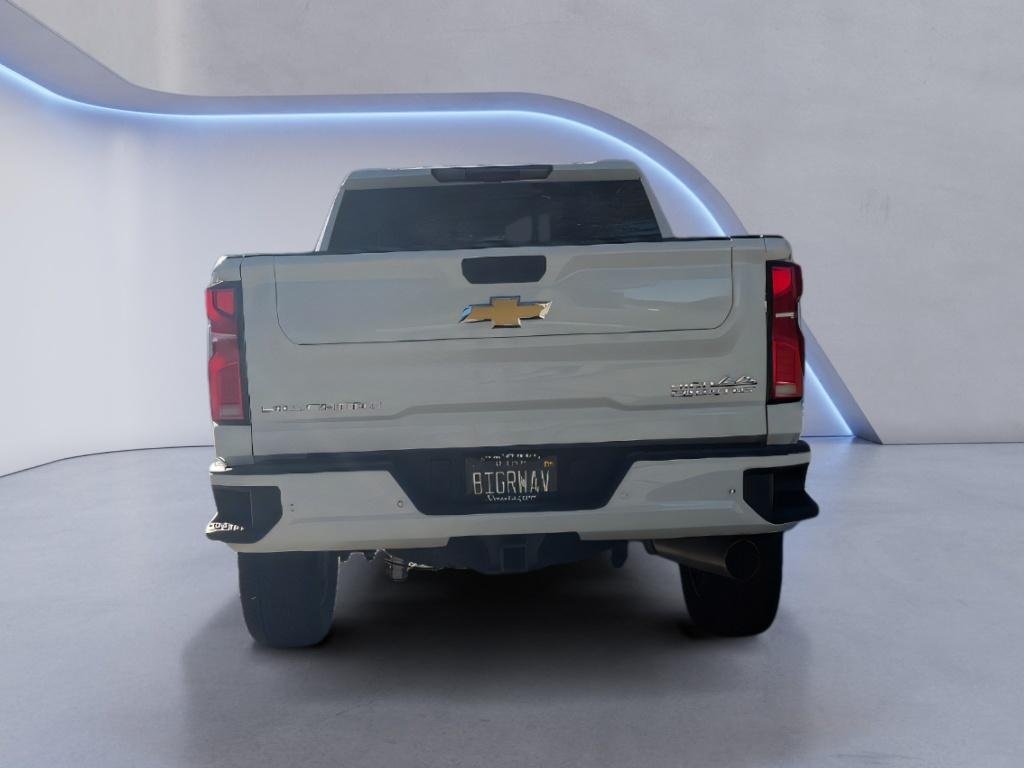 Used 2026 Summit White Chevrolet High Country image 4