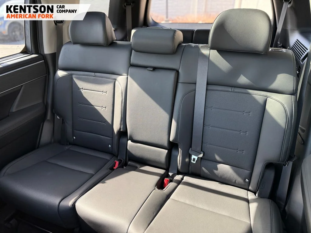2026 Hyundai Santa Fe Limited - Photo 39