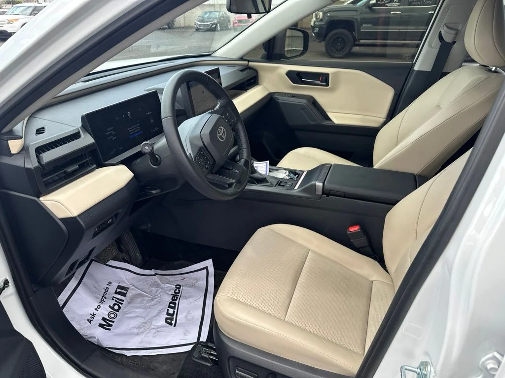 Used 2026 Beige Toyota XLE Premium image 4