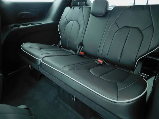 New 2026 Black Chrysler Limited image 26