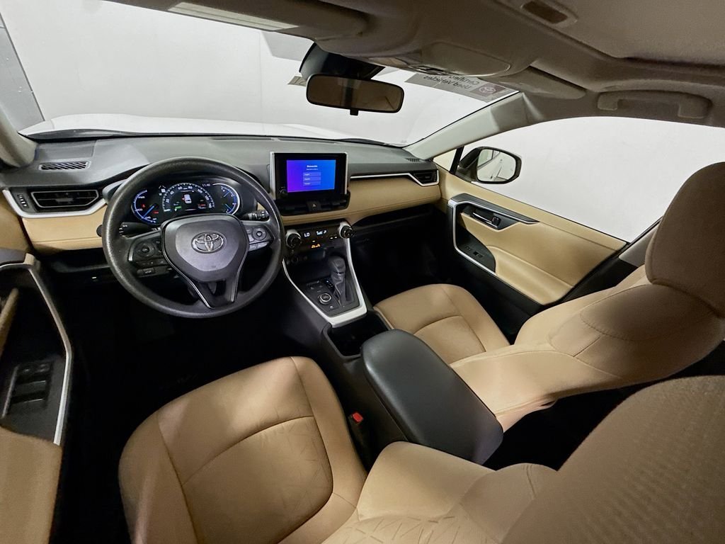 Used 2023 Ice Cap Toyota Hybrid XLE image 23