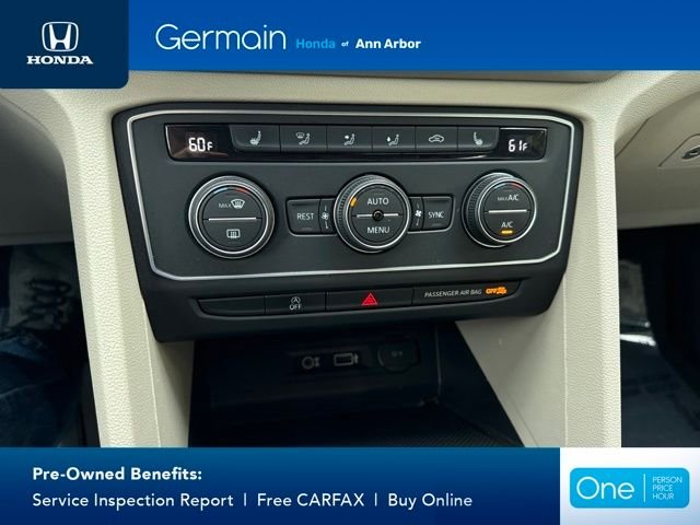 Used 2019 Blue Metallic Volkswagen 3.6L V6 SE image 29