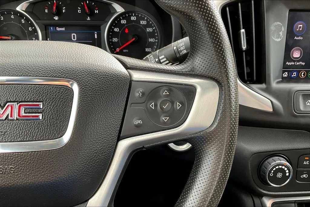 Used 2024 Silver GMC SLE image 15
