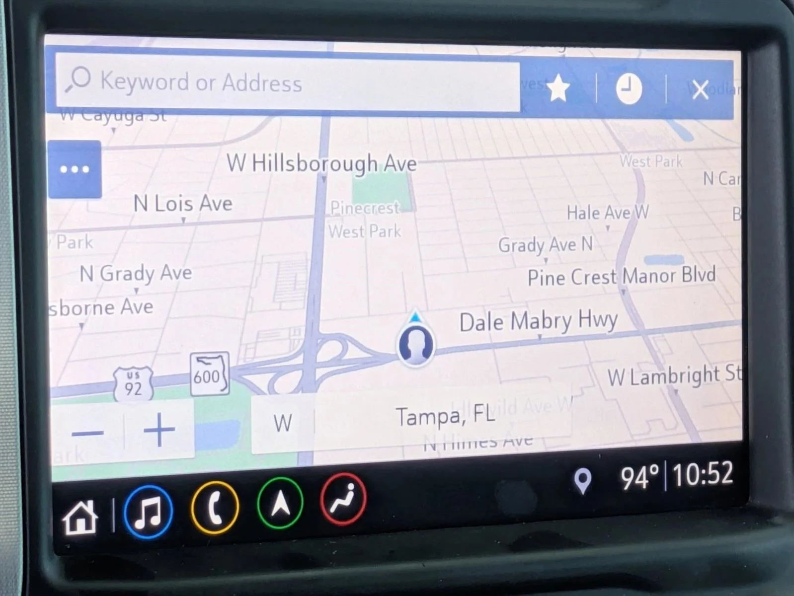 Used 2019 White Frost Tricoat GMC SLT image 6