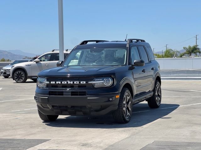 Used 2022 Shadow Black Ford Outer Banks image 5