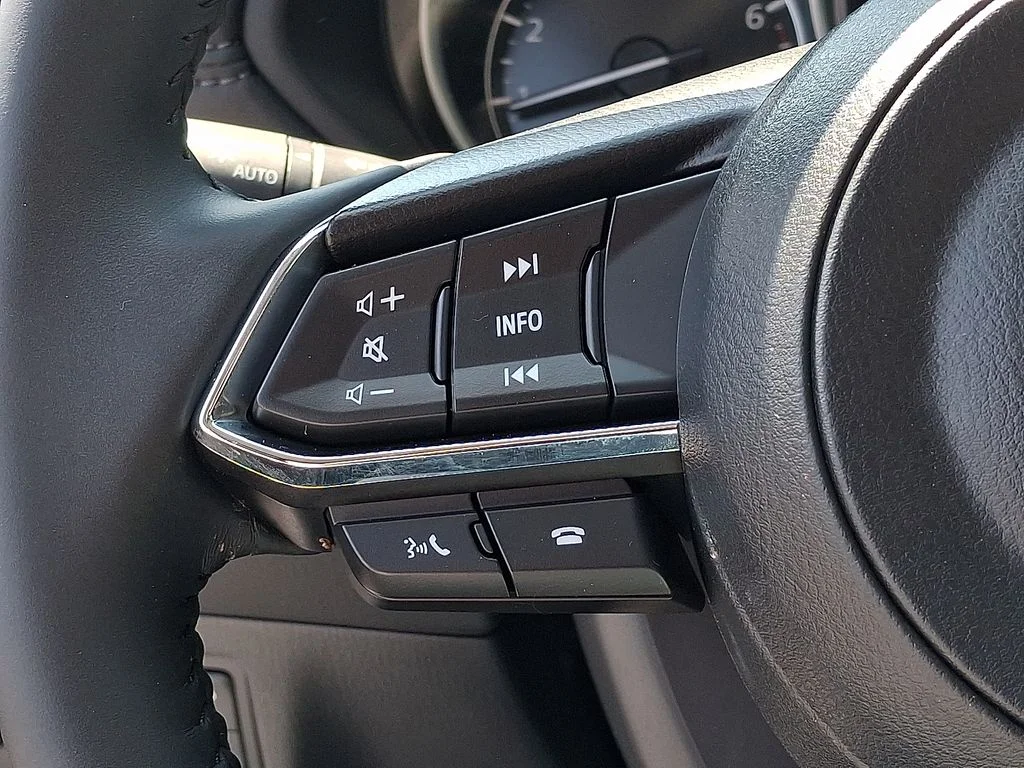 2025 Mazda CX-5 S Preferred package - Photo 16