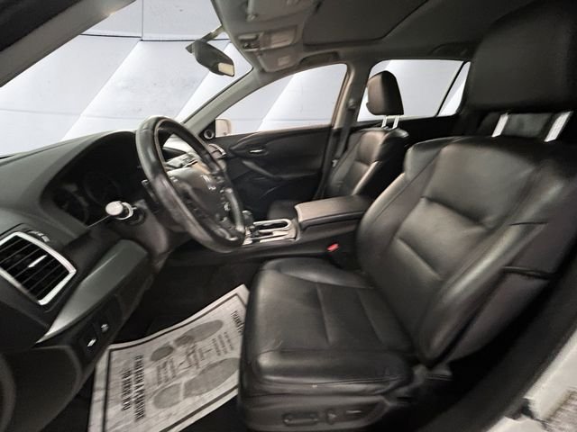 Used 2018 White Acura Technology & AcuraWatch Plus Packages image 7