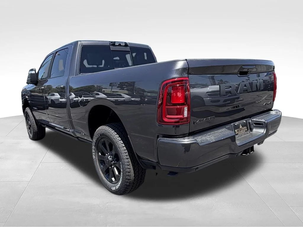 New 2026 Granite Crystal Metallic Clear-Coat Exterior Paint RAM Laramie image 7