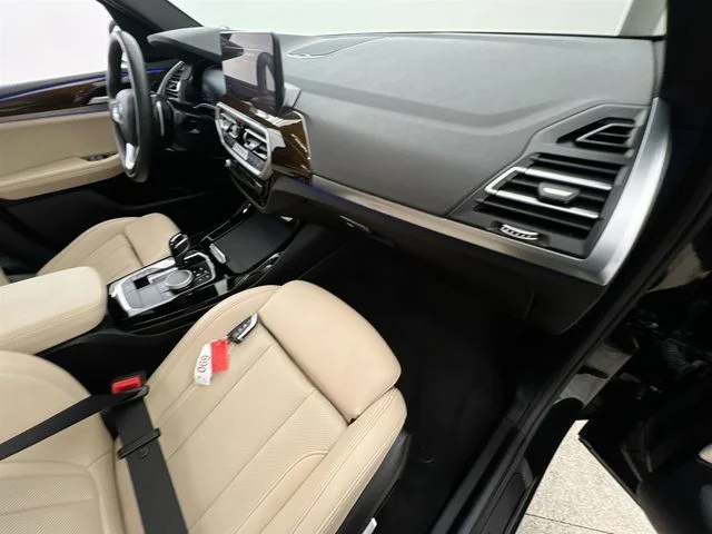 Used 2023 Black BMW xDrive30i image 13