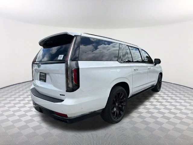 Used 2024 Crystal White Tricoat Cadillac Sport Platinum image 5