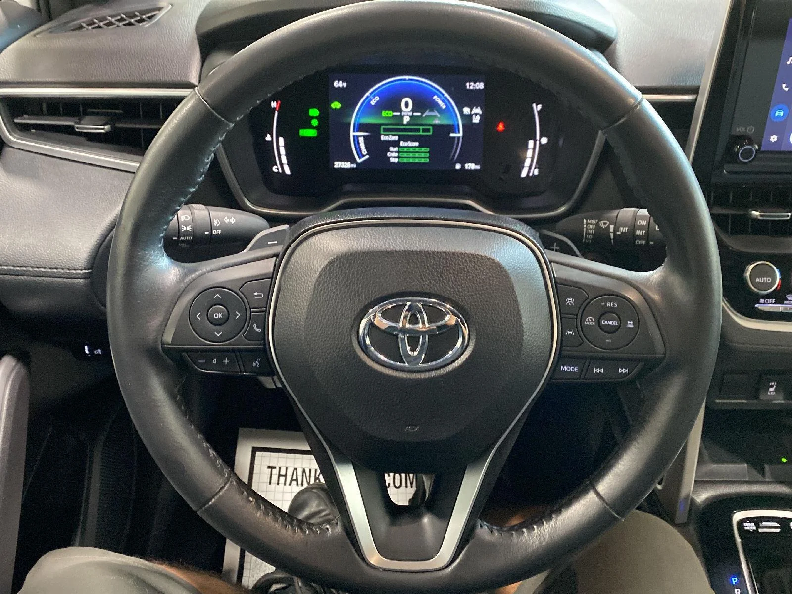 Used 2024 Wind Chill Pearl Toyota XSE image 28