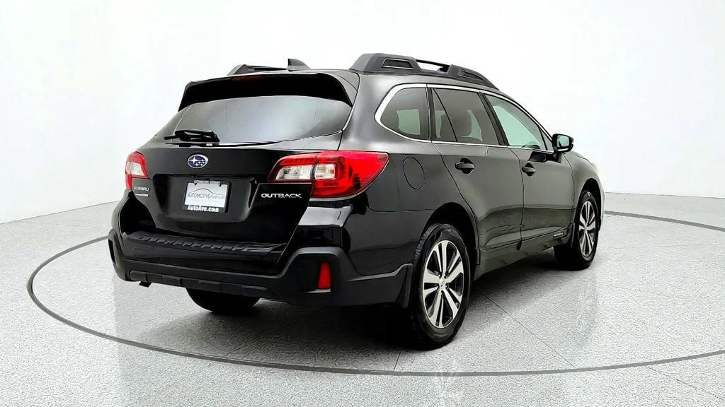 Used 2018 Crystal Black Silica Subaru 2.5i Limited w/ EyeSight, Nav & Steering Responsive Headlights image 5