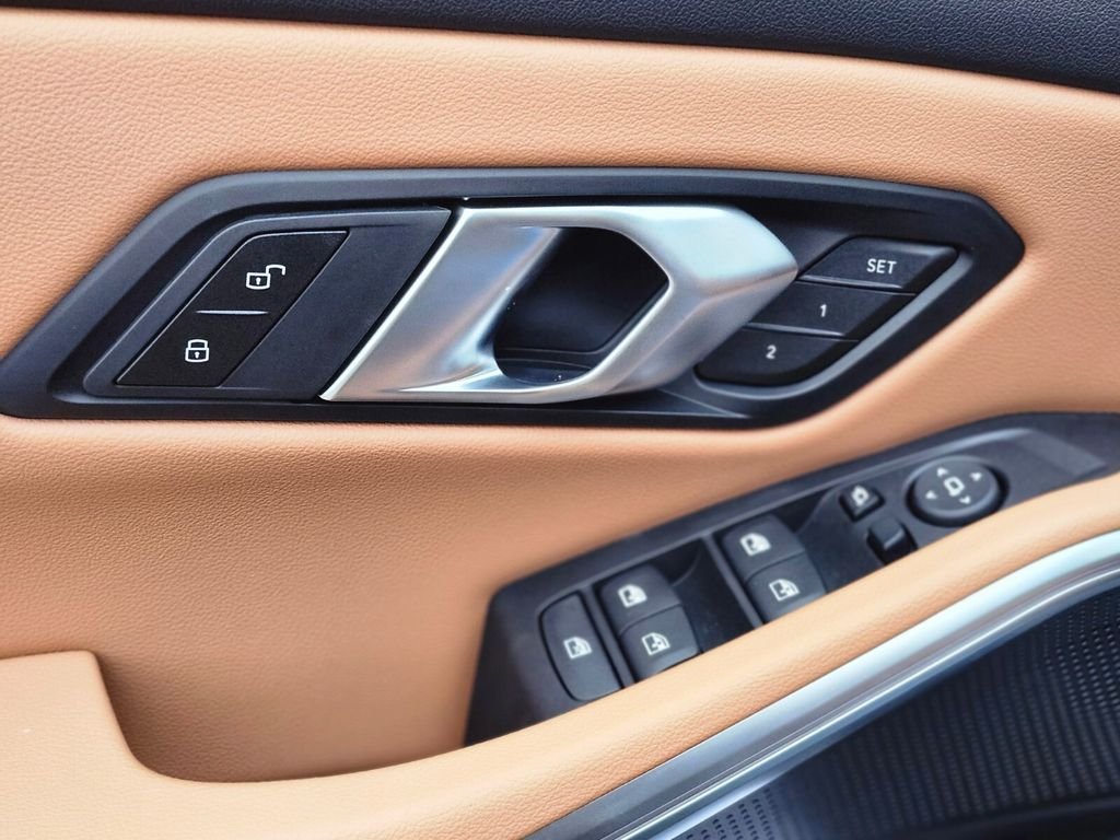 2026 BMW 3 Series 330i - Photo 17