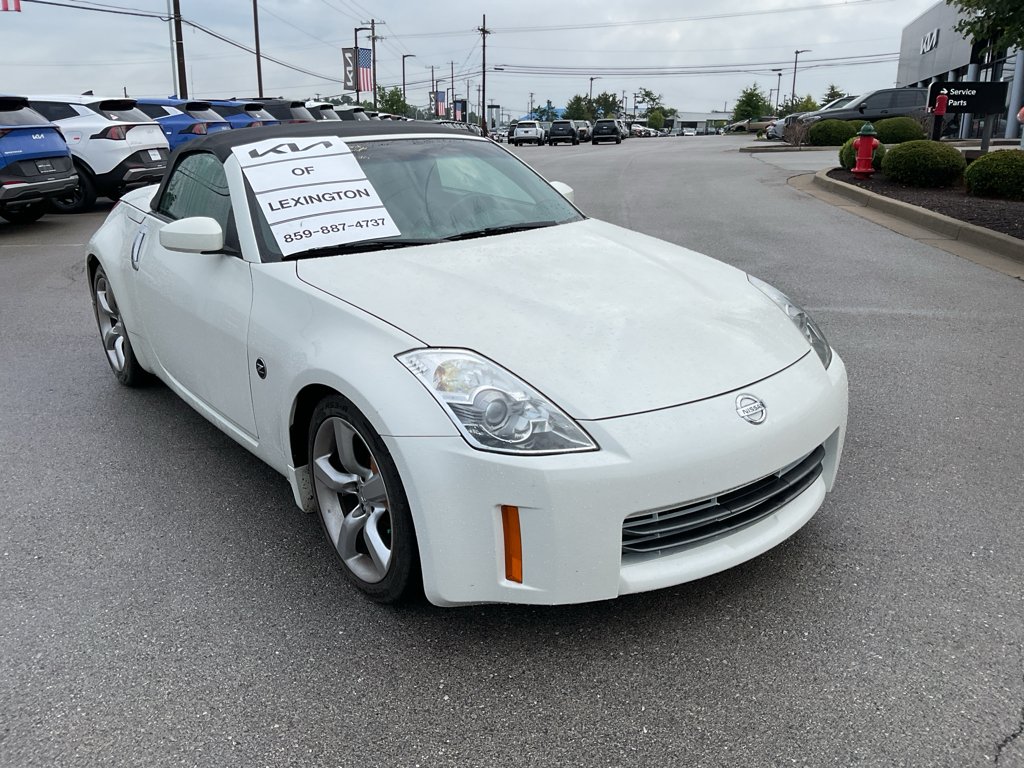 Used 2008 Pikes Peak White Pearl Nissan Grand Touring image 2