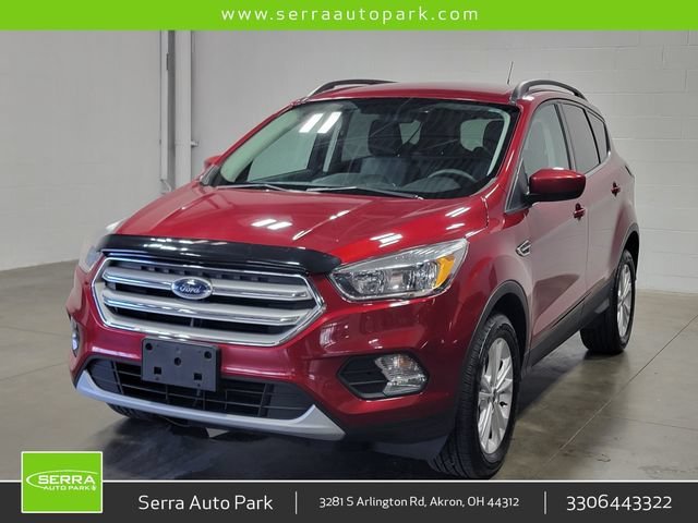Used 2018 Red Ford SE image 1