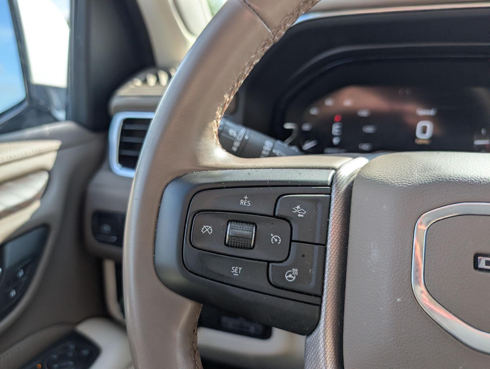 Used 2023 White Frost Tricoat GMC Denali image 16