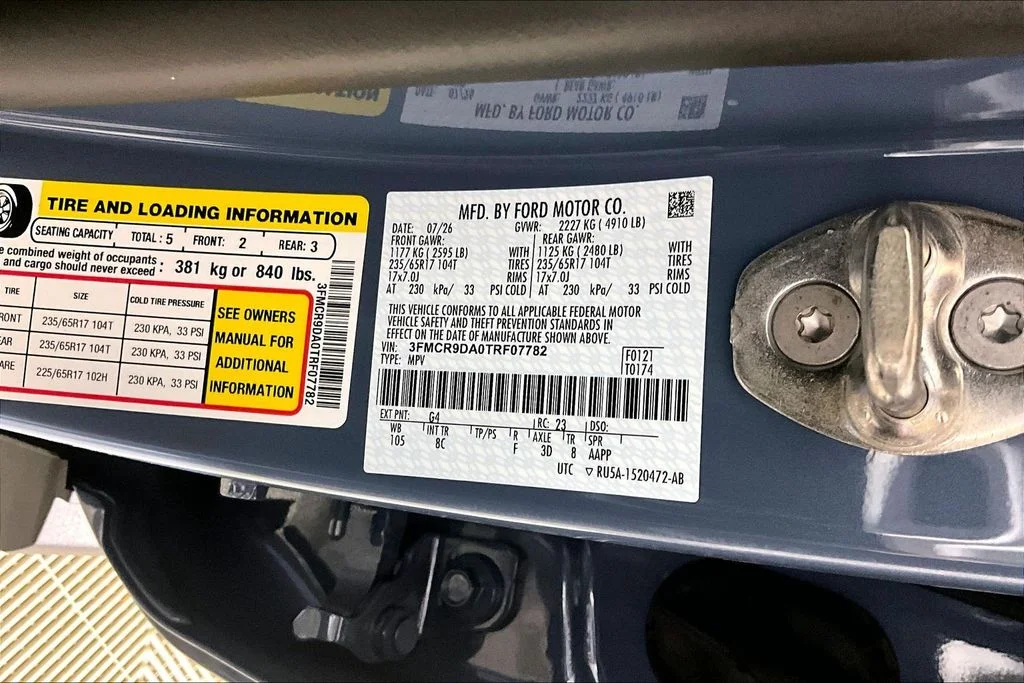 New 2026 Azure Gray Metallic Tri-Coat Ford Badlands® image 12