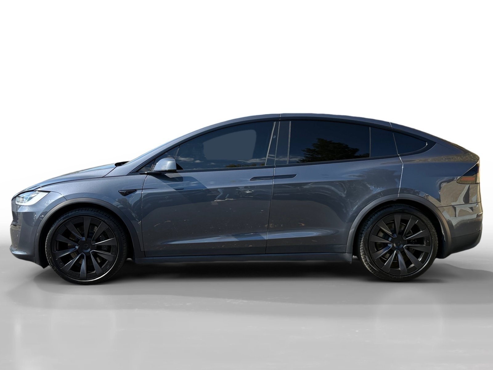 Used 2022 Gray Tesla Base image 2