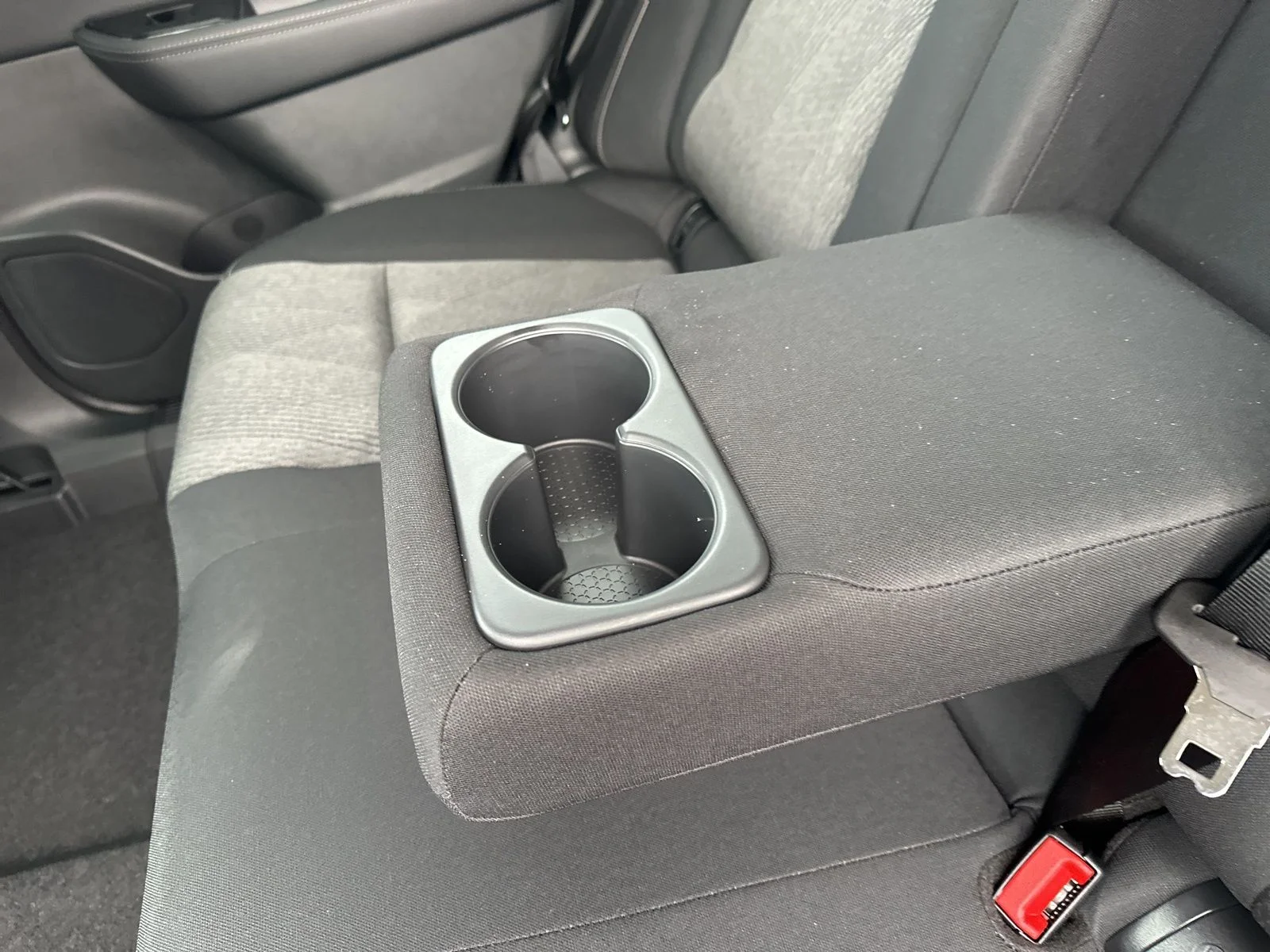 New 2026 Boulder Gray Pearl Nissan SV image 17