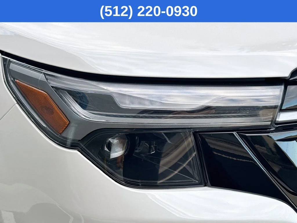 New 2026 White Subaru Touring image 39