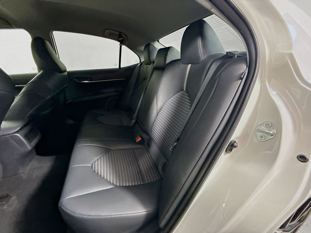 Used 2024 Ice Cap Toyota SE image 20