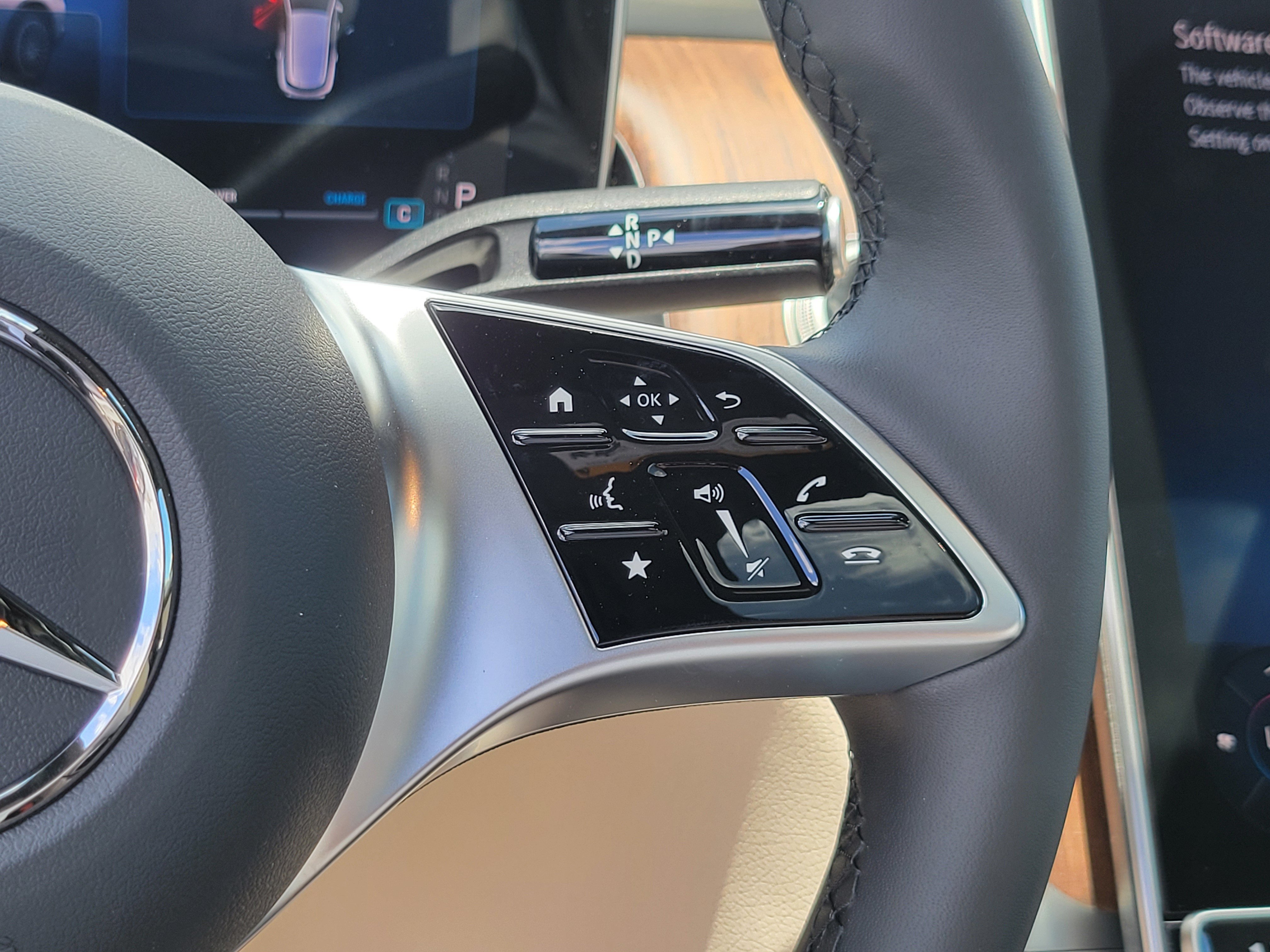 New 2026 Polar White Mercedes-Benz GLC 300 image 79