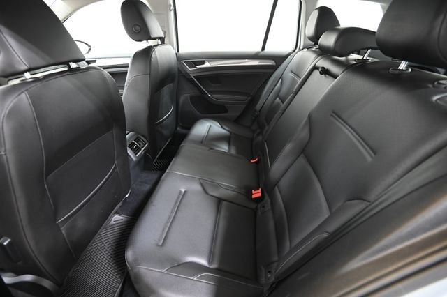 Used 2017 Silver Volkswagen TSI S image 7