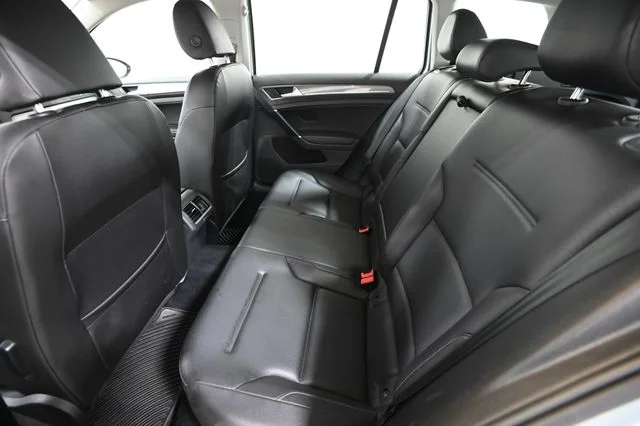 Used 2017 Silver Volkswagen TSI S image 7
