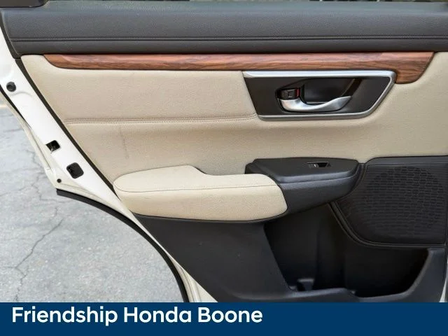 Used 2019 White Honda EX image 34