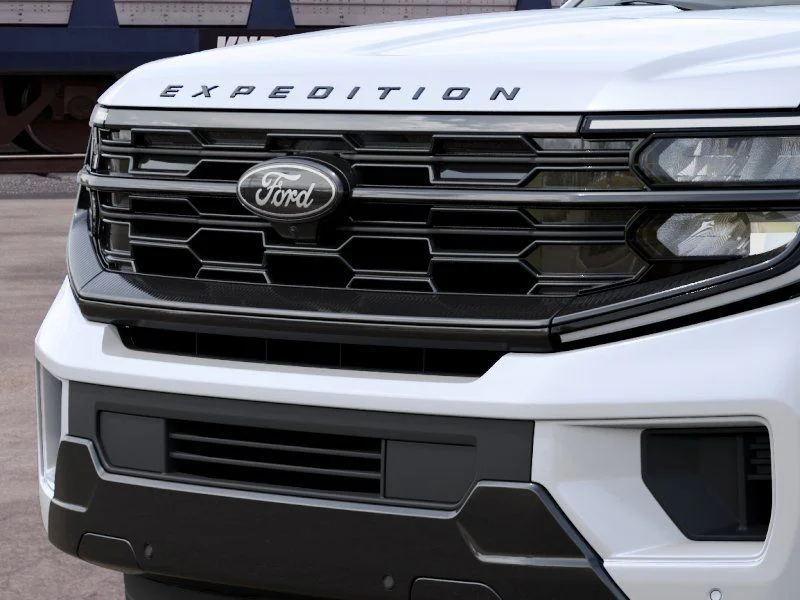 New 2027 White Ford Platinum image 17