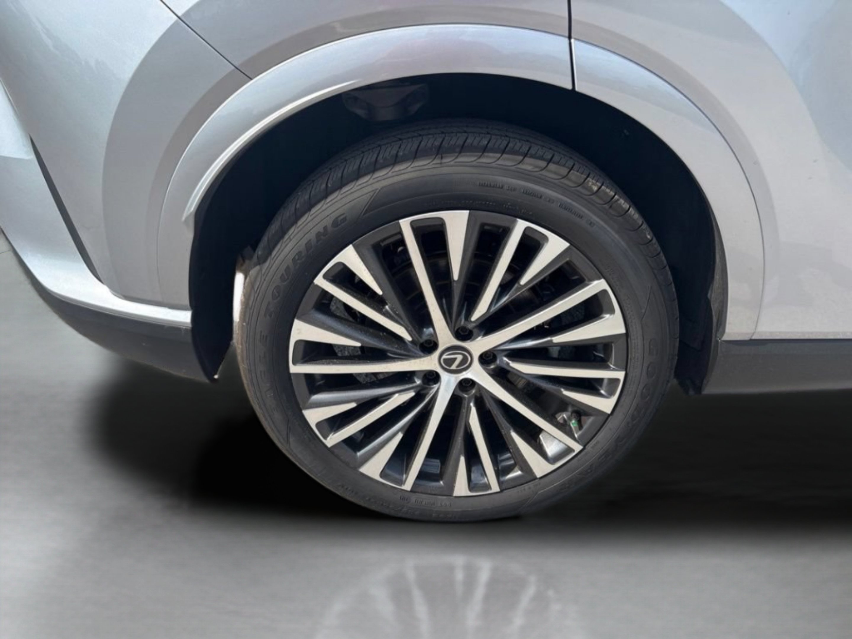 Used 2023 Iridium Lexus 350 Premium Plus image 33