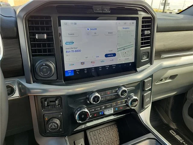 Used 2025 Star White Metallic Tri-Coat Ford Lariat 4x4 SuperCrew Cab 5.5 ft. box 145 in. WB image 14