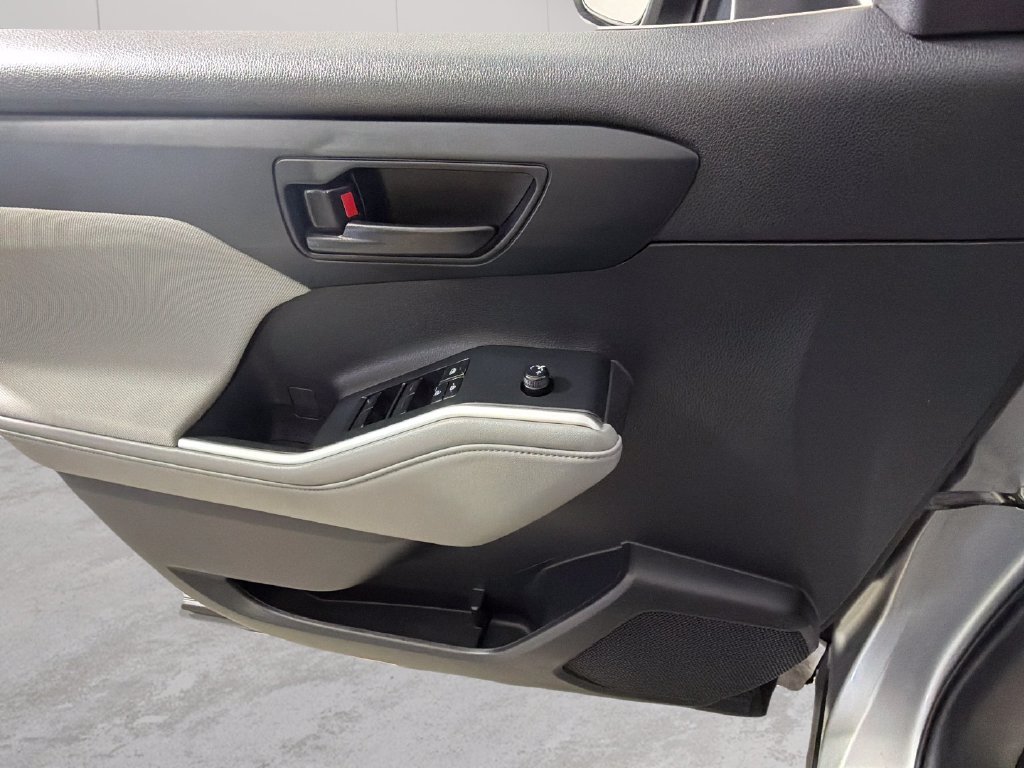 Used 2022 Silver Toyota L image 22