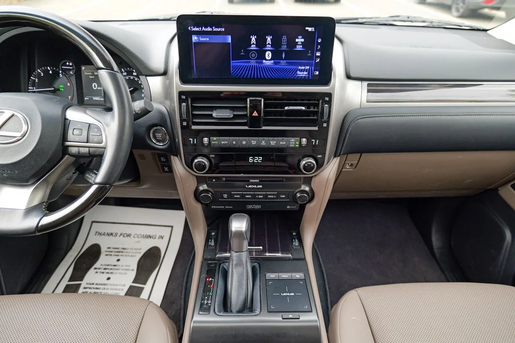 Used 2023 White Pearl Lexus 460 image 48