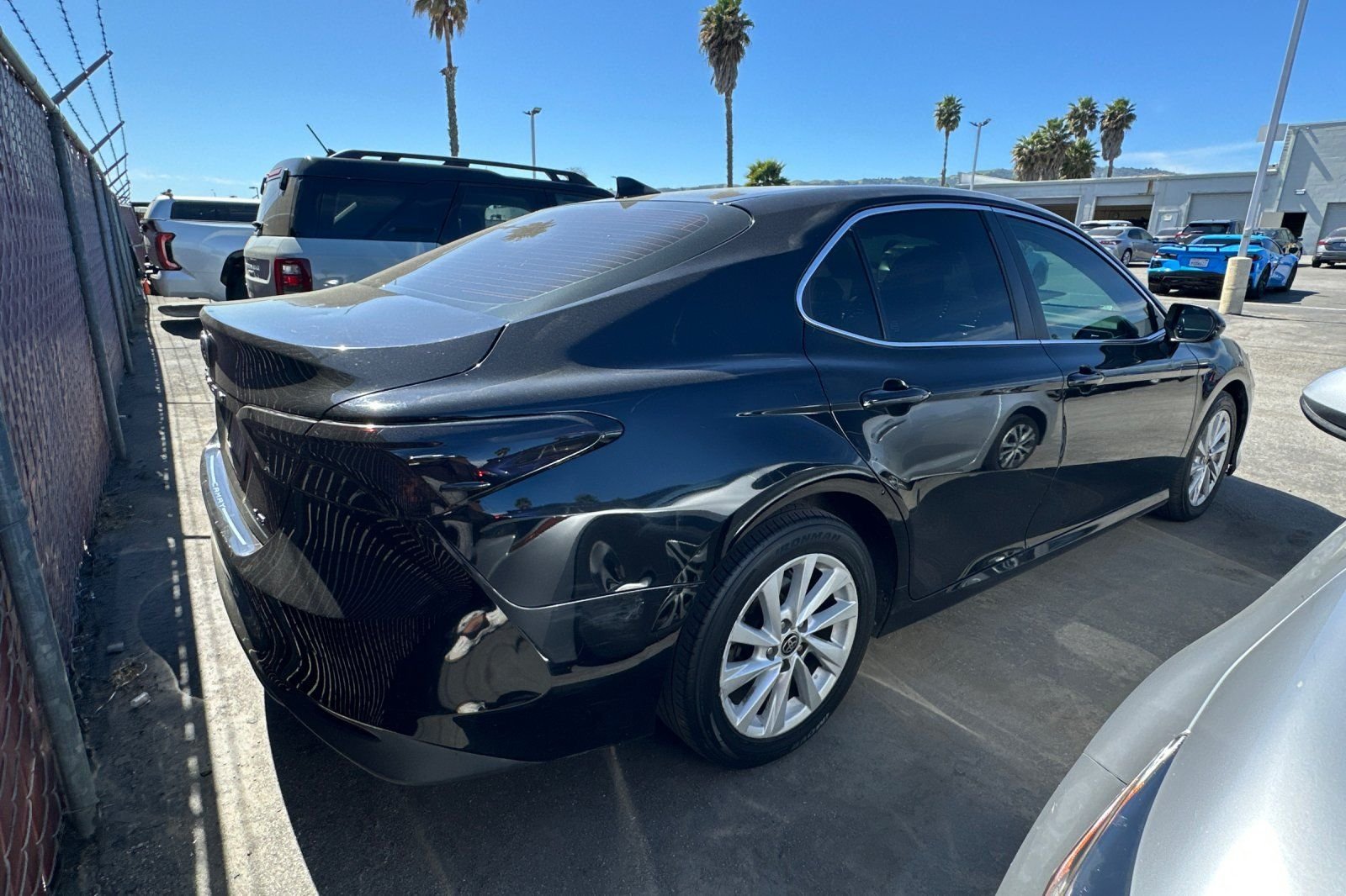 2022 Toyota Camry LE photo 4