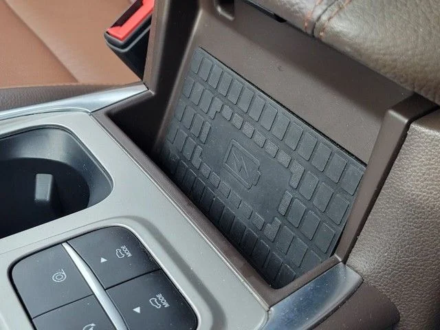 Used 2024 Gray Metallic Ford King Ranch image 27